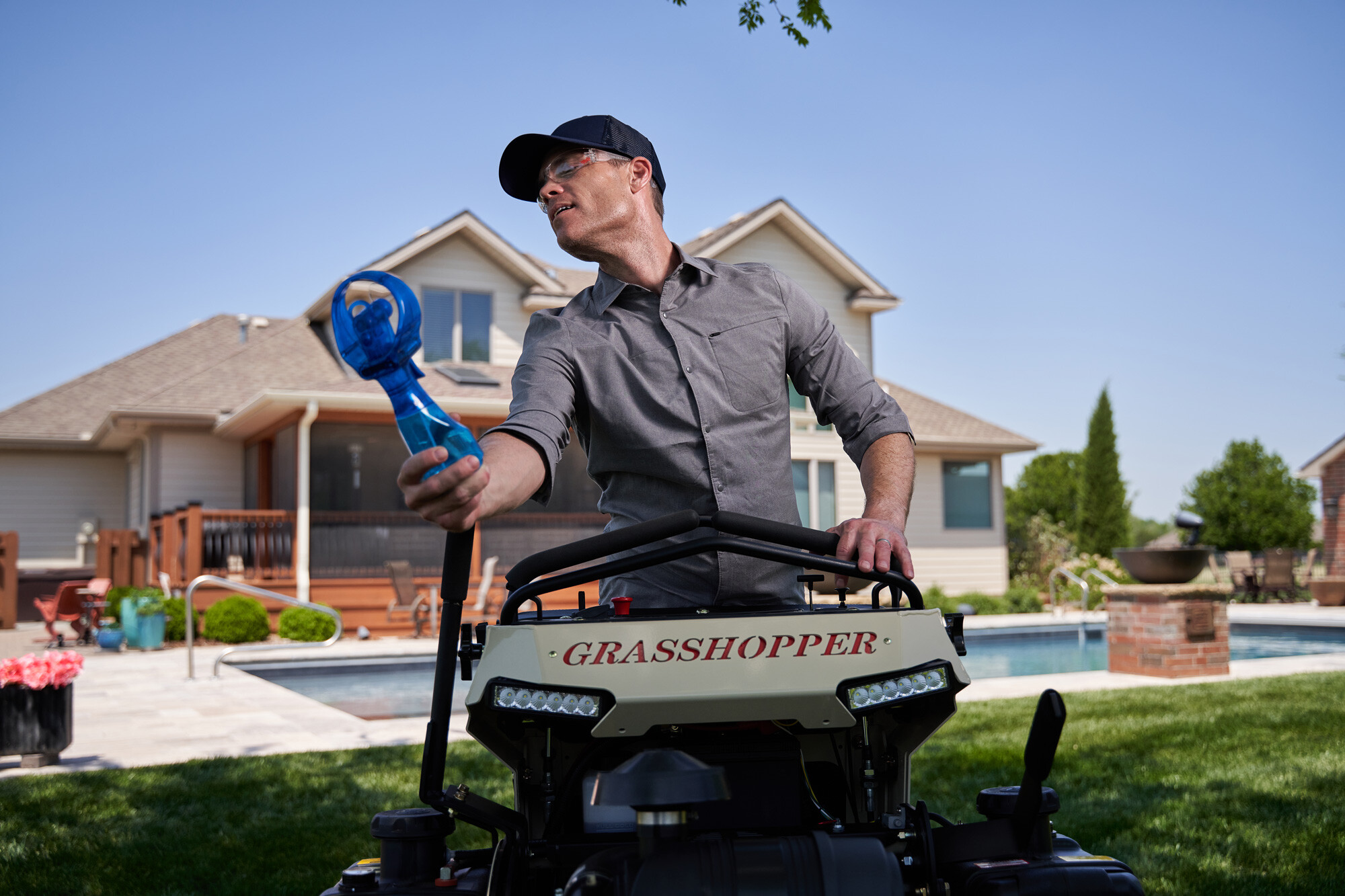 Mowing in hot weather & keeping it green