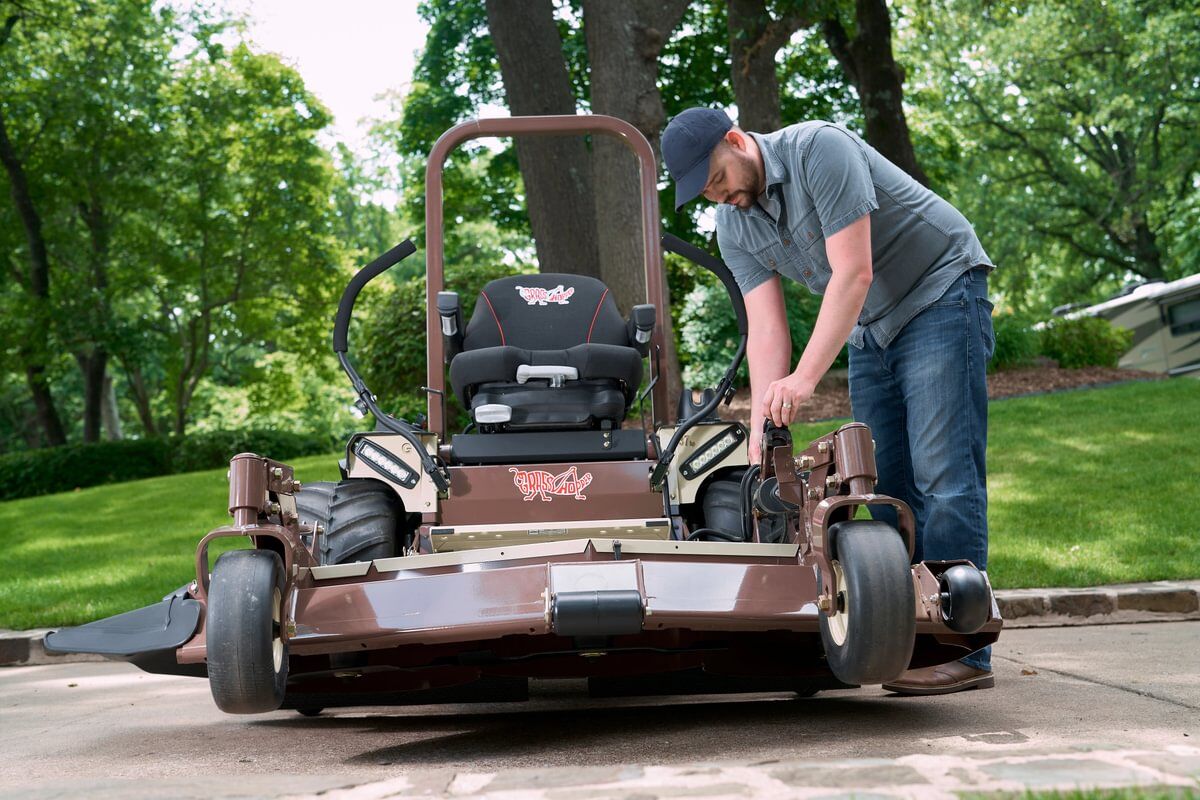 3 mower maintenance steps you should never forget