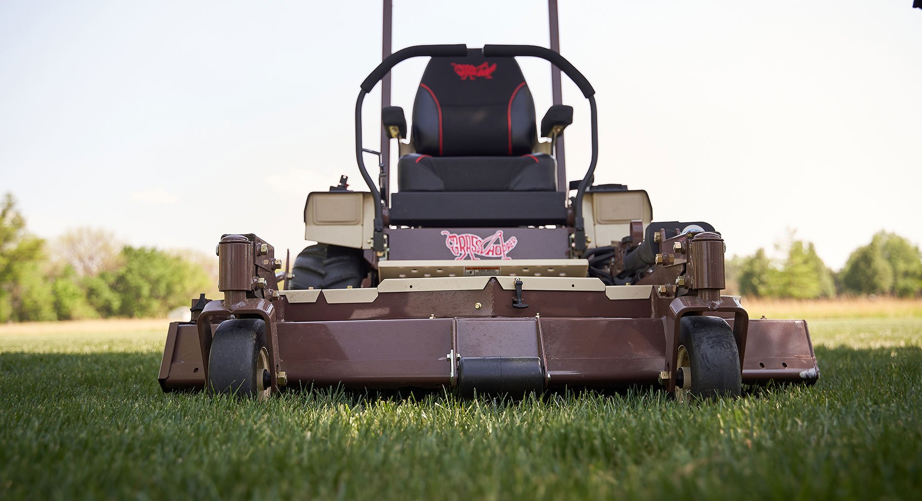 Does the size of the mower deck matter for big lots?