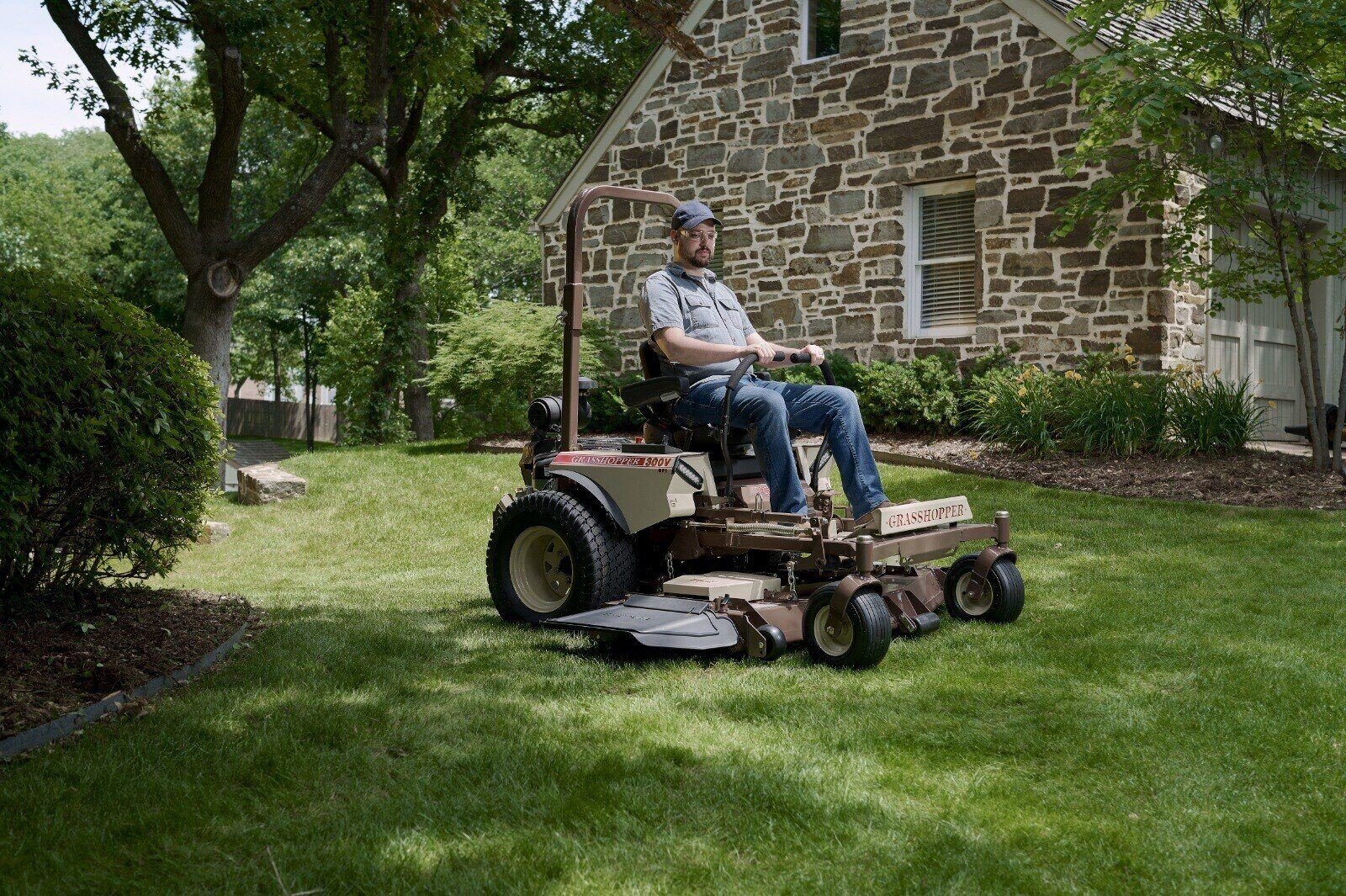 Lawn Care Tip of the Month: Mowing patterns